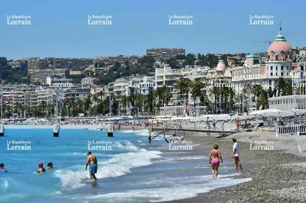 Large Beautiful Studio Near The Negresco Hotel Nice France